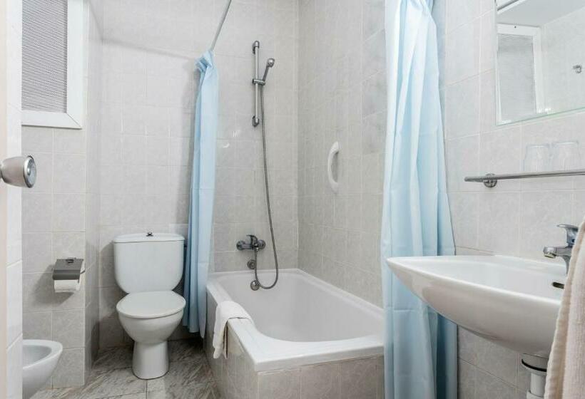 高级单人间, Riutort