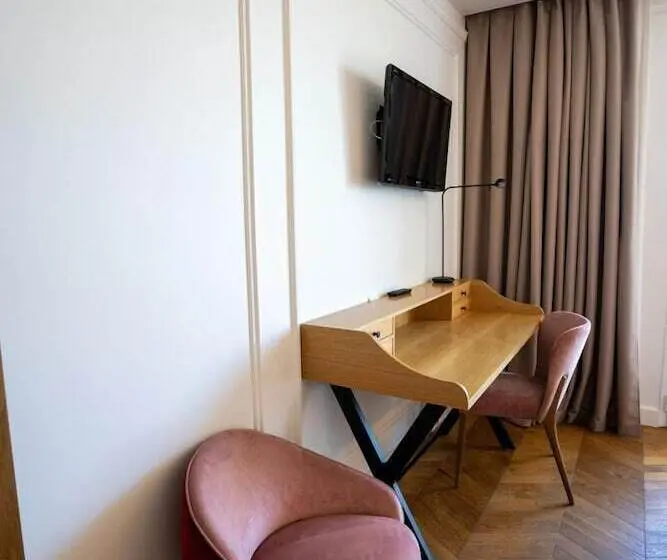 Standardrum med Balkong, Senator Port Maó