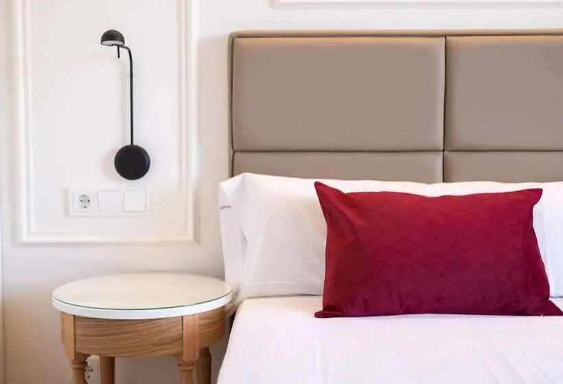 Standardrum med Balkong, Senator Port Maó