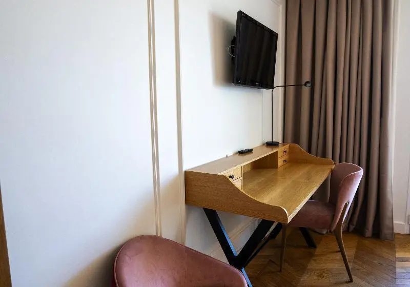 Superior Rum, Senator Port Maó