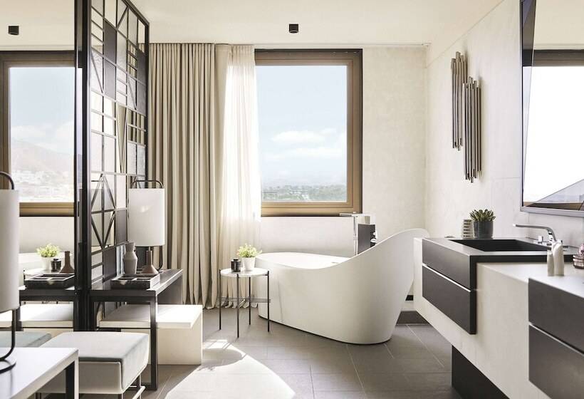 Люкс, Grand Hyatt Barcelona