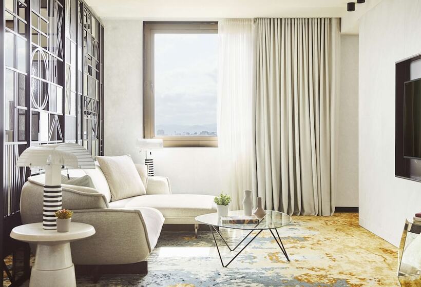 Люкс, Grand Hyatt Barcelona