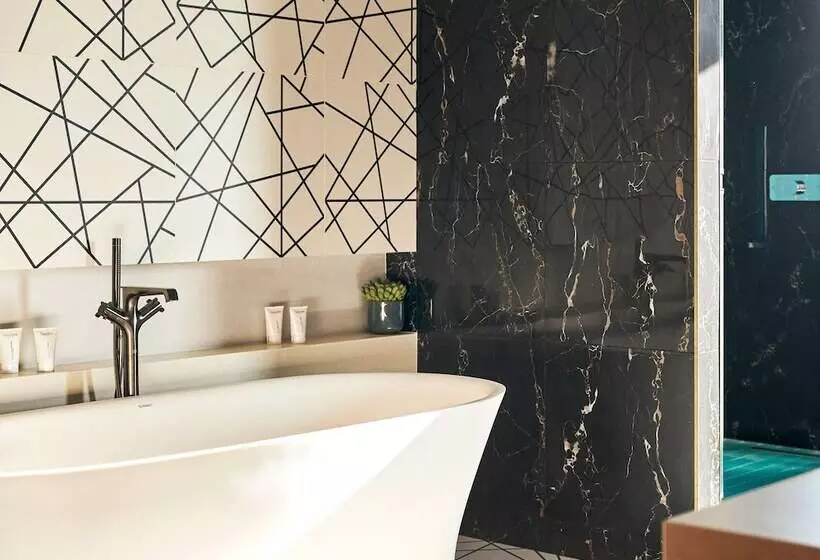 سوییت جونیور, Grand Hyatt Barcelona