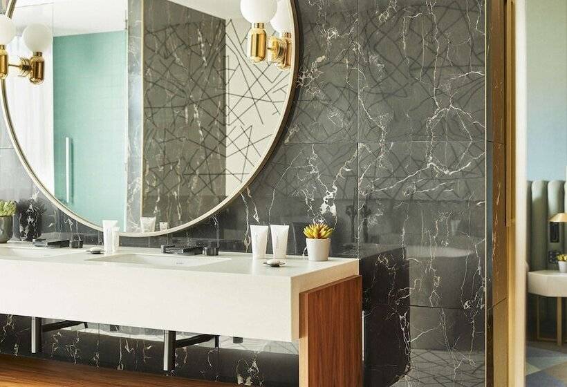 Полулюкс, Grand Hyatt Barcelona