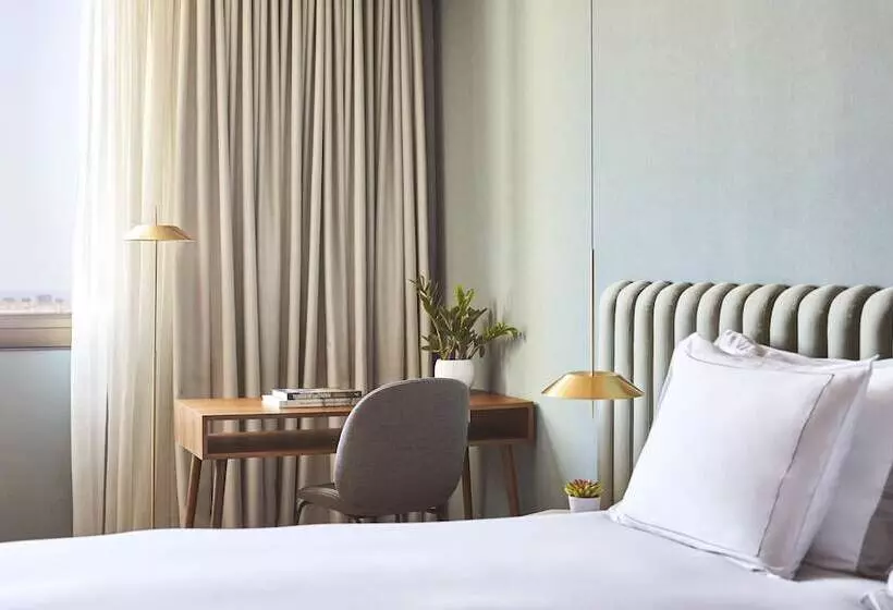 سوییت جونیور, Grand Hyatt Barcelona