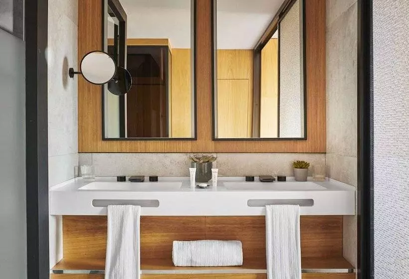اتاق استاندارد, Grand Hyatt Barcelona