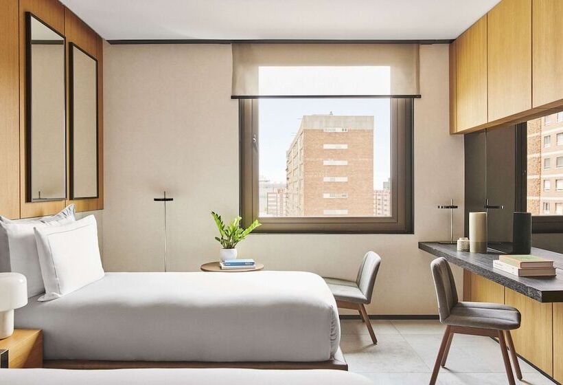 Номер Стандарт, Grand Hyatt Barcelona