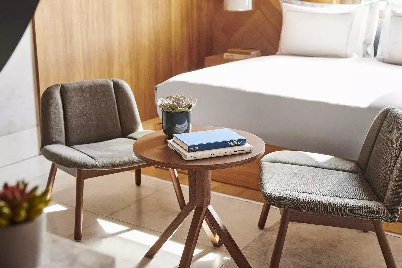 اتاق استاندارد با تخت بزرگ, Grand Hyatt Barcelona