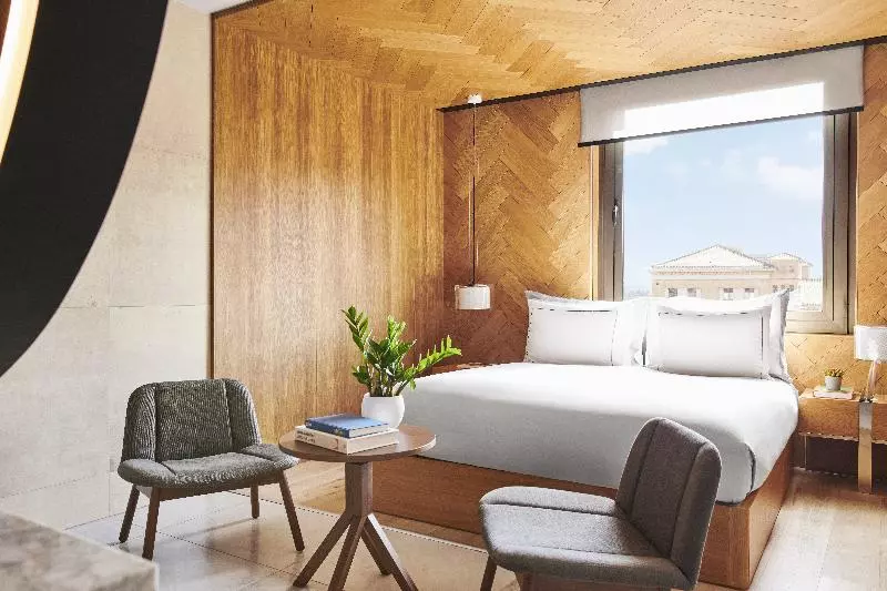 اتاق استاندارد با تخت بزرگ, Grand Hyatt Barcelona