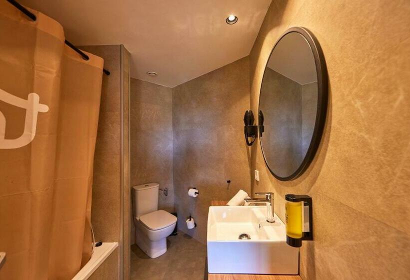 غرفة قياسية, tent Palmanova