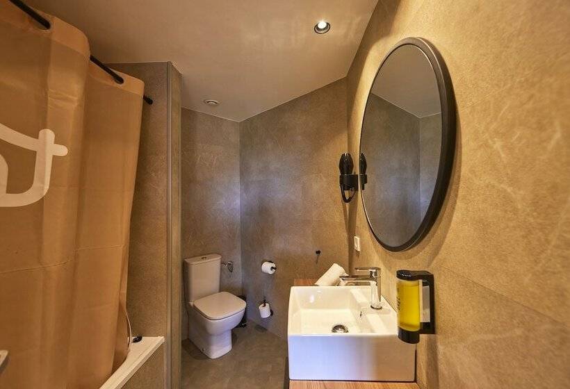 غرفة قياسية, tent Palmanova