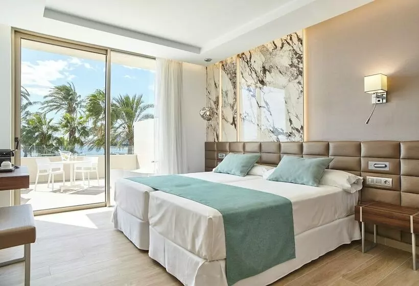 اتاق لوکس با چشم‌انداز دریا, Torre del Mar