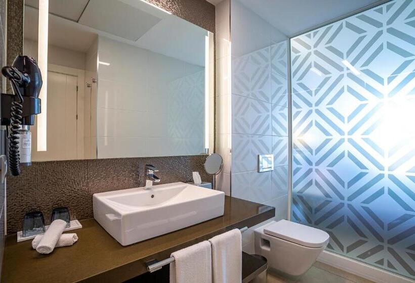 スタンダードシティビュールーム, Torre del Mar