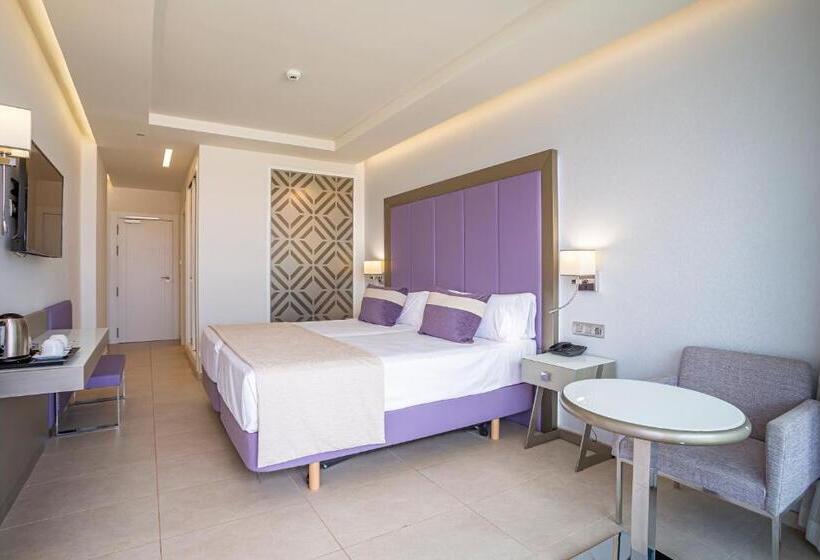 スタンダードシティビュールーム, Torre del Mar