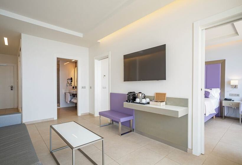 オーシャンビュージュニアスイート, Torre del Mar