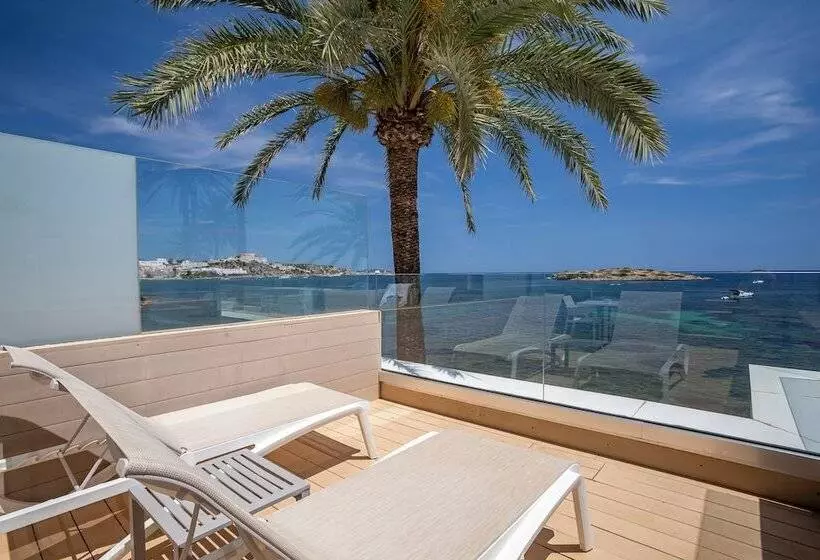 اتاق پرمیوم با چشم‌انداز دریا, Torre del Mar