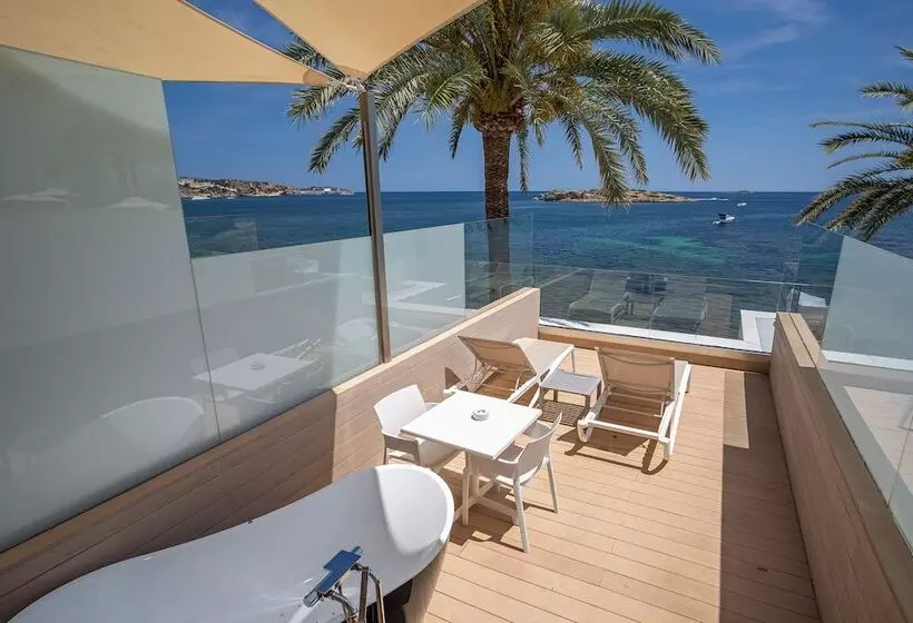 اتاق پرمیوم با چشم‌انداز دریا, Torre del Mar