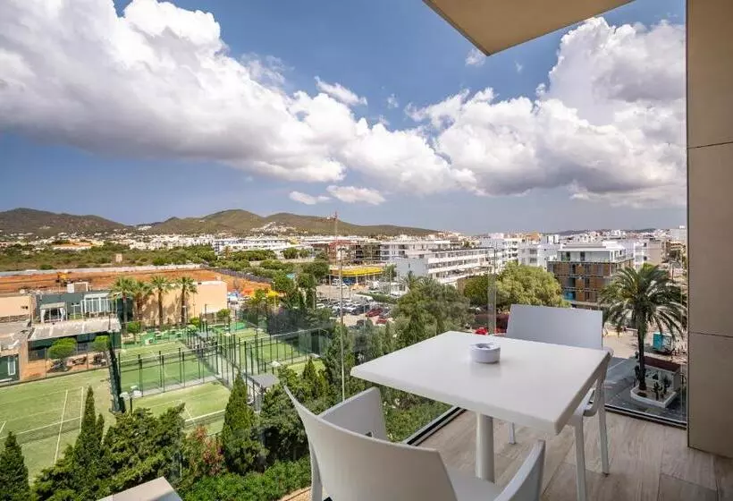 اتاق استاندارد با چشم‌انداز شهر, Torre del Mar