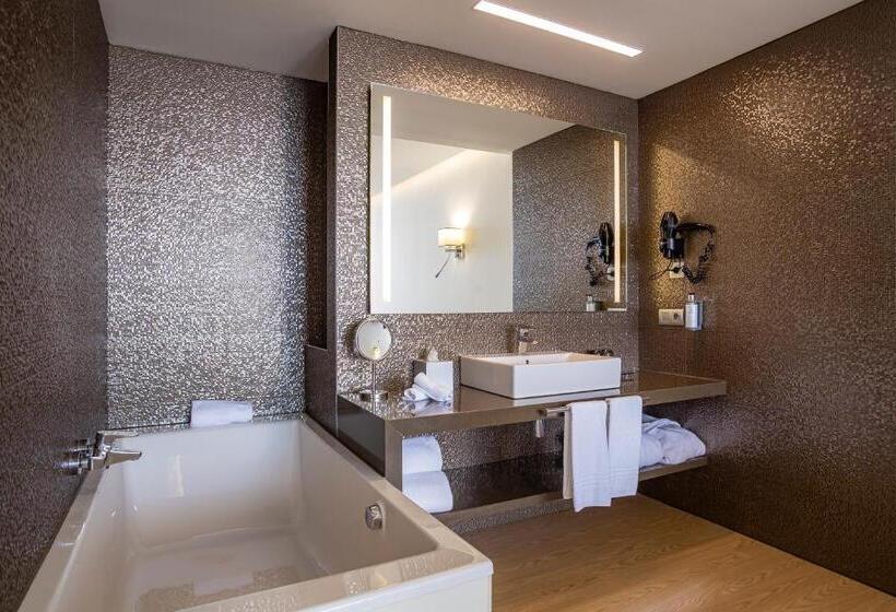 ジェットバス付きオーシャンビュースイート, Torre del Mar