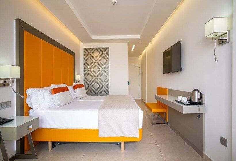 バスタブ付きスタンダードルーム, Torre del Mar