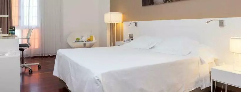 اتاق استاندارد, Urh Ciutat De Mataró