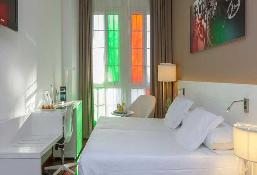 غرفة قياسية, Urh Ciutat De Mataró