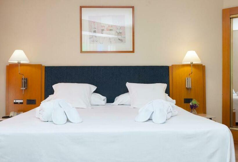 غرفة سوبيريور, Urh Ciutat De Mataró