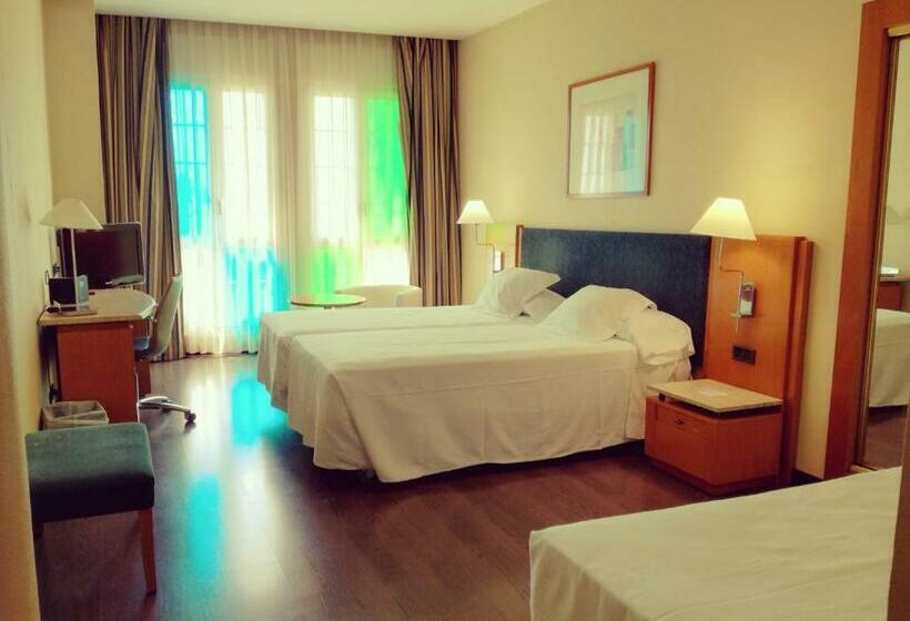 غرفة قياسية ثلاثية, Urh Ciutat De Mataró