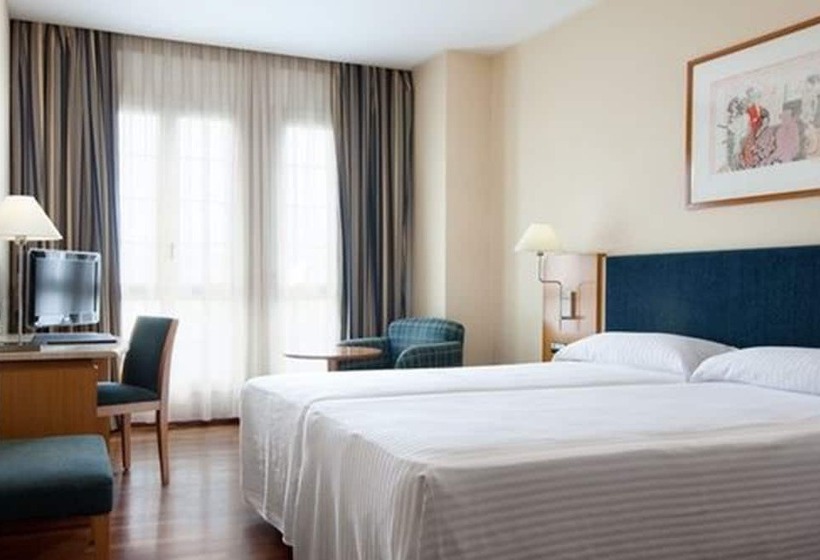 غرفة قياسية ثلاثية, Urh Ciutat De Mataró