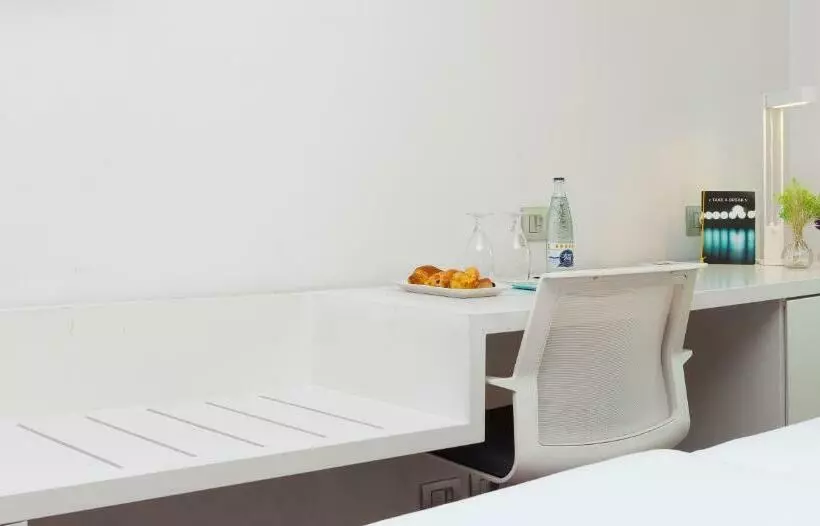 اتاق استاندارد با دسترسی به اسپا, Urh Ciutat De Mataró