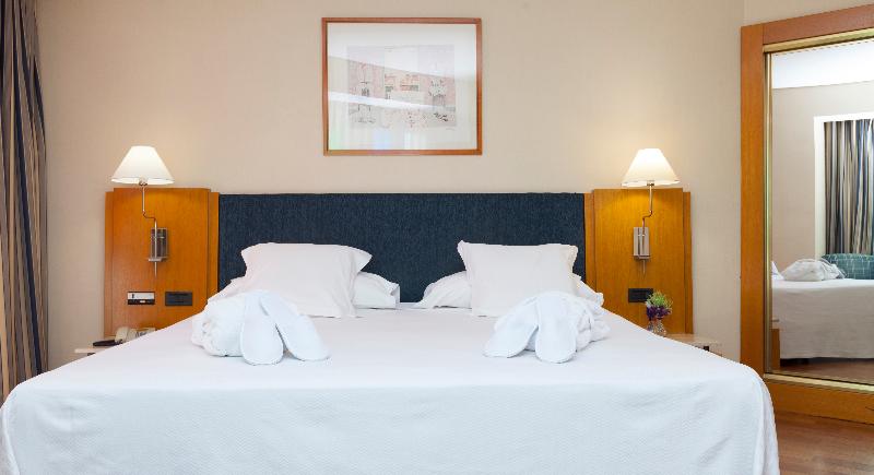 غرفة سوبيريور, Urh Ciutat De Mataró