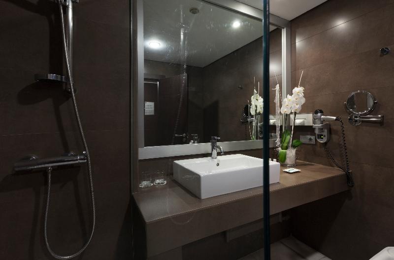 غرفة سوبيريور, Urh Ciutat De Mataró