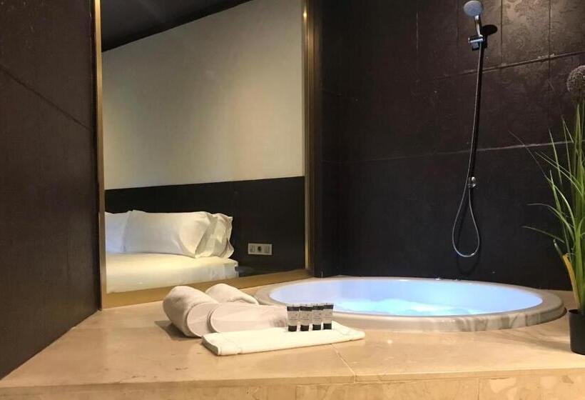 Люкс с гидромассажем, Motel Punt 14