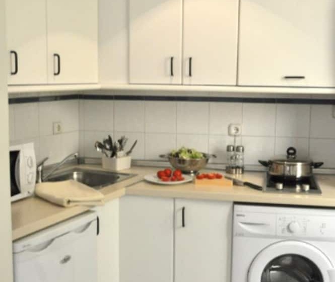 דירת חדר, Aptos Alejandra Home