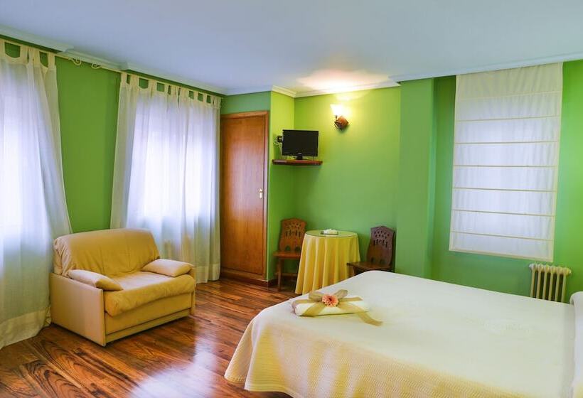 Номер Стандарт, Café Bar Hotel Jefi