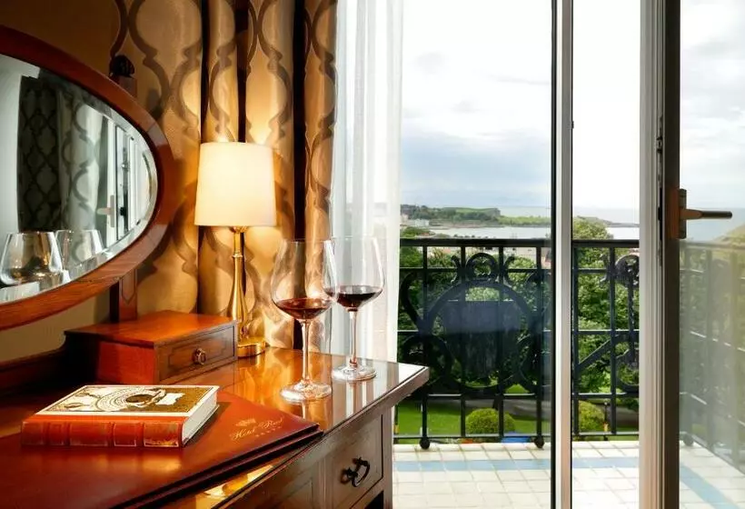 اتاق لوکس, Eurostars Hotel Real