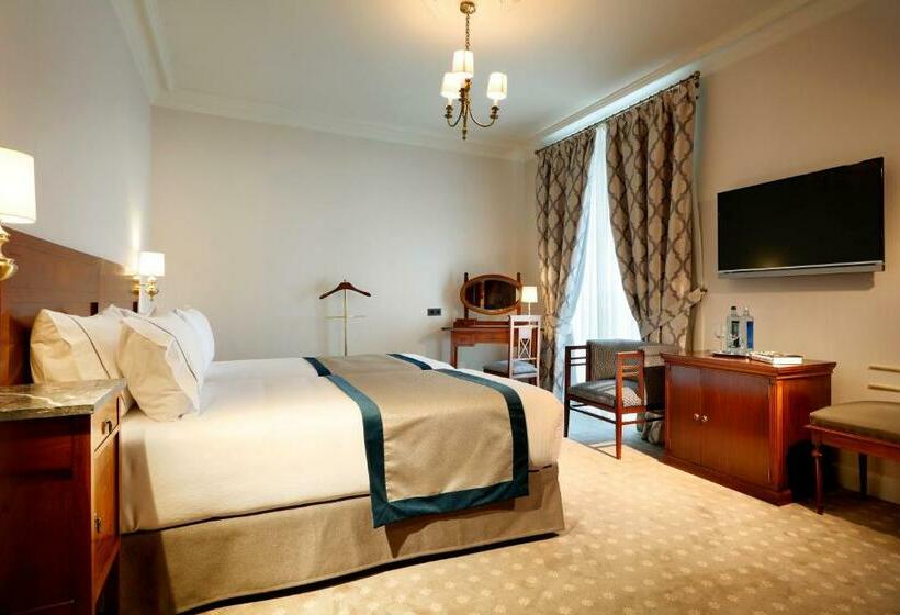 Номер Deluxe, Eurostars Hotel Real