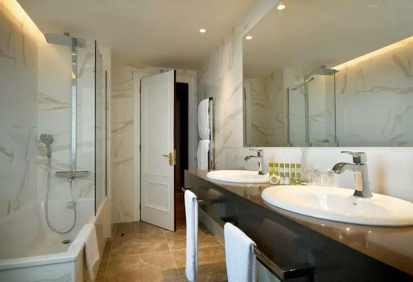 اتاق لوکس, Eurostars Hotel Real