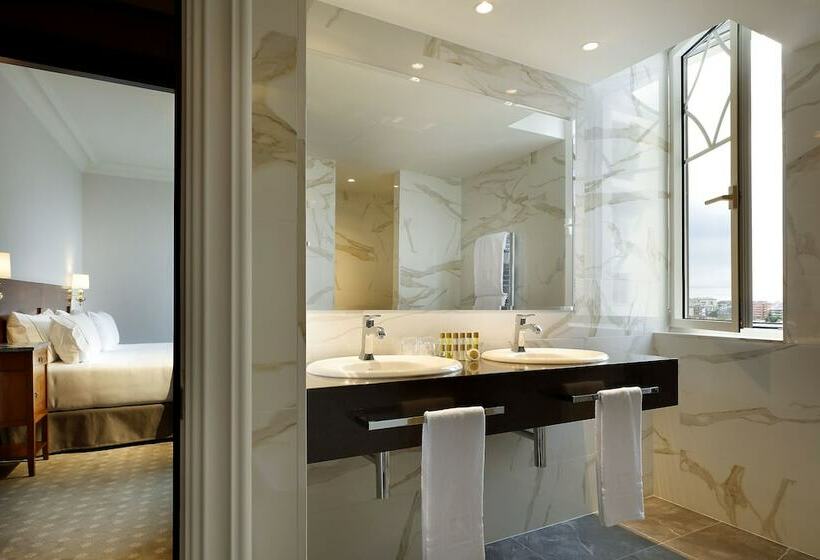 Номер Deluxe, Eurostars Hotel Real