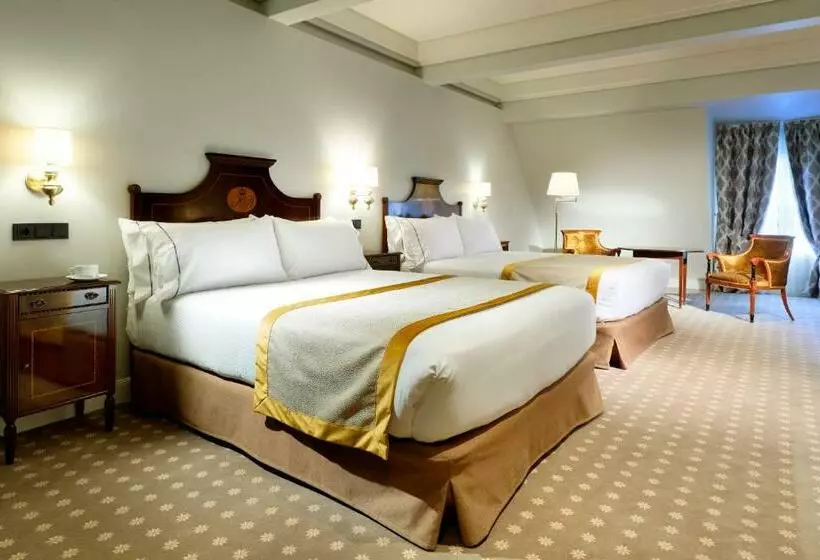 اتاق پرمیوم با چشم‌انداز دریا, Eurostars Hotel Real