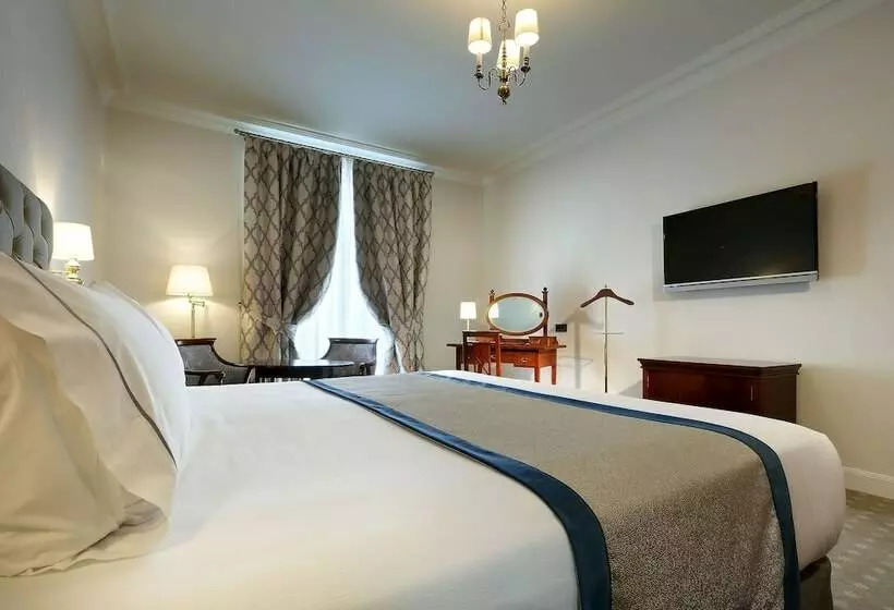 اتاق پرمیوم با چشم‌انداز دریا, Eurostars Hotel Real