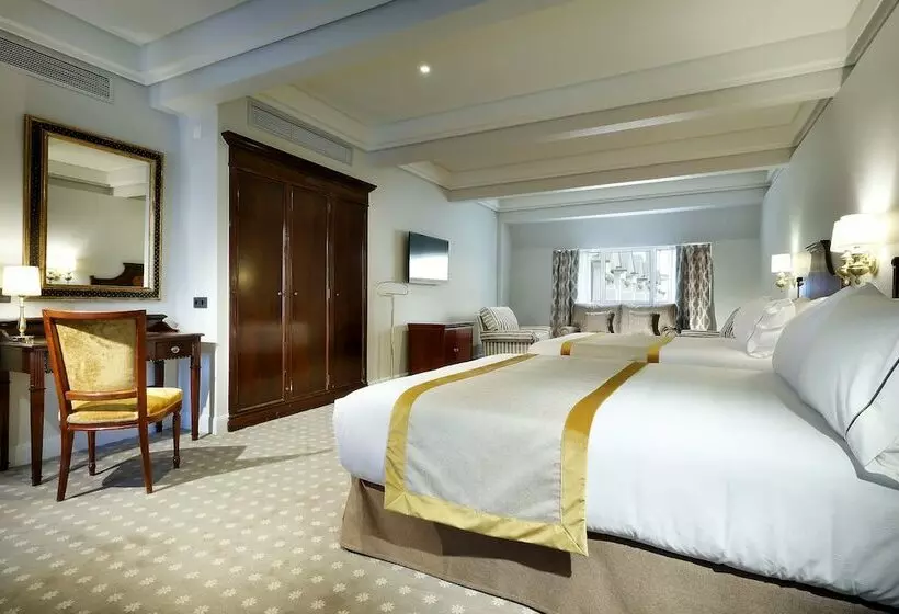 اتاق پرمیوم با چشم‌انداز دریا, Eurostars Hotel Real