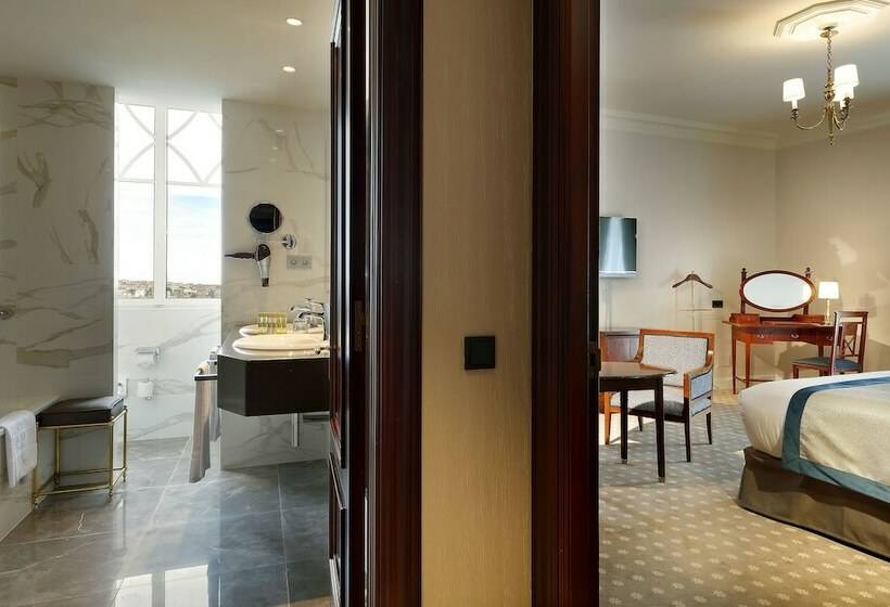주니어 스위트, Eurostars Hotel Real