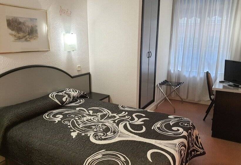 标准单人间, Arha Santander