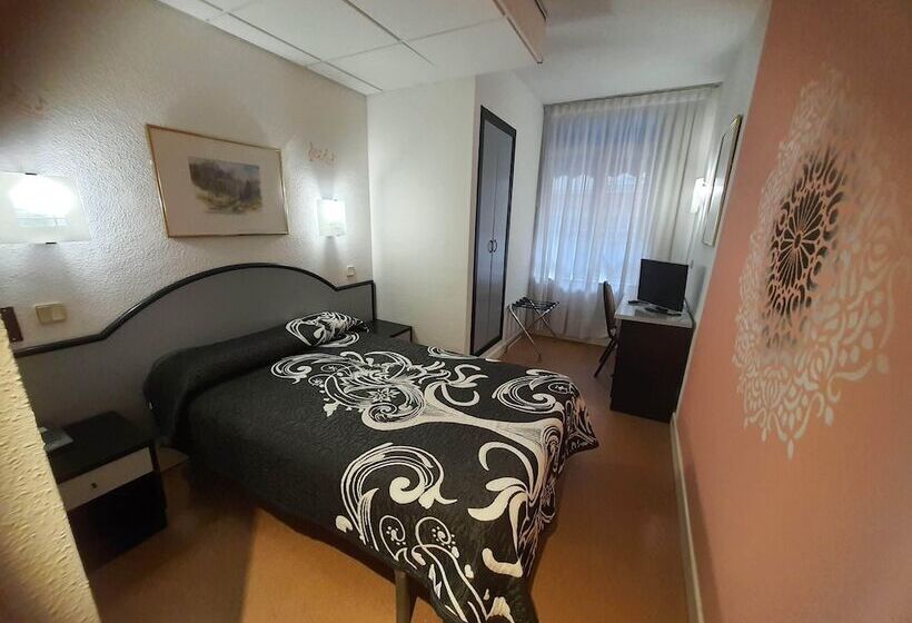 标准单人间, Arha Santander