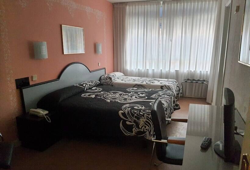 标准三人间, Arha Santander