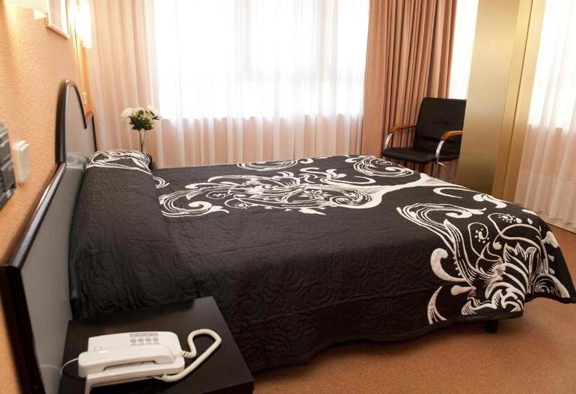 标准间, Arha Santander