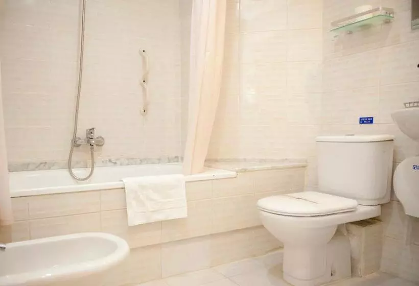 Standardeinzelzimmer, Arha Santander