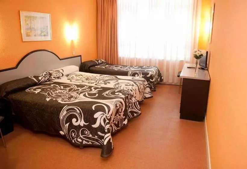 3-Bett-Standardzimmer, Arha Santander