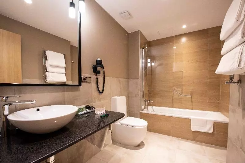 Cameră Standard cu acces la Spa, Avenida